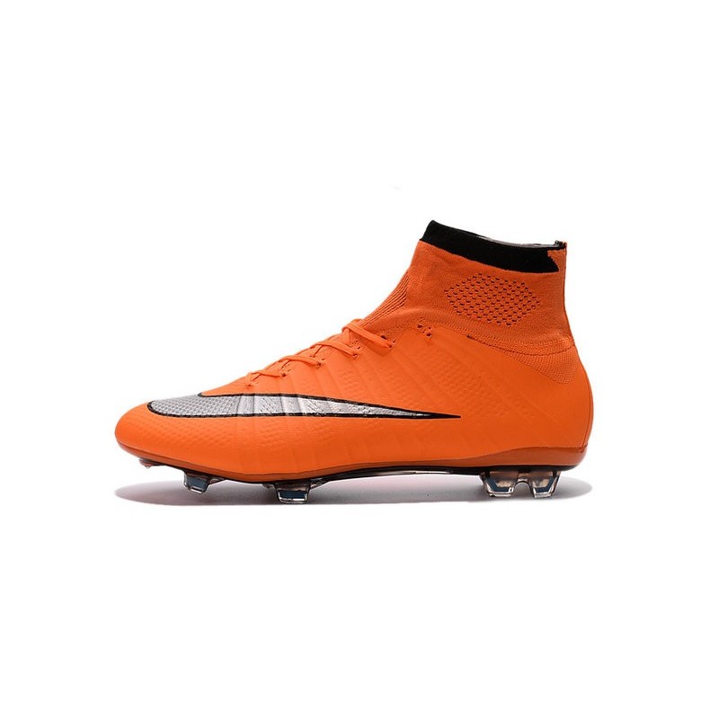 scarpe da calcio nike mercurial gialle e arancioni