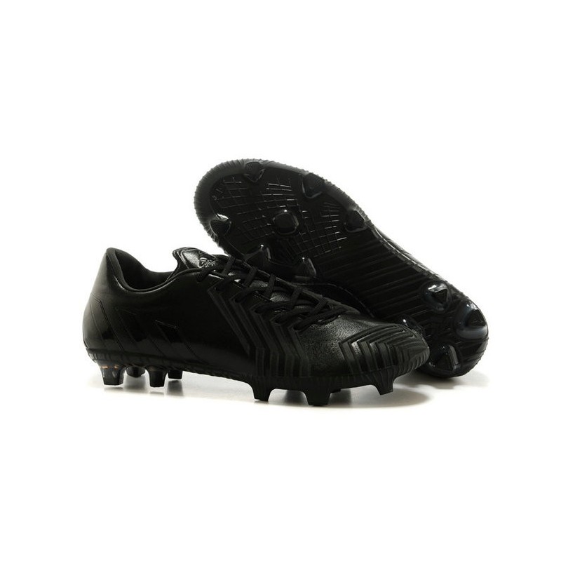 scarpe da calcio tutte nere